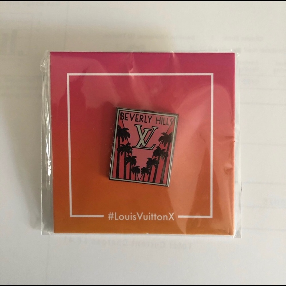 AUTHENTIC LOUIS VUITTON X PIN BEVERLY HILLS